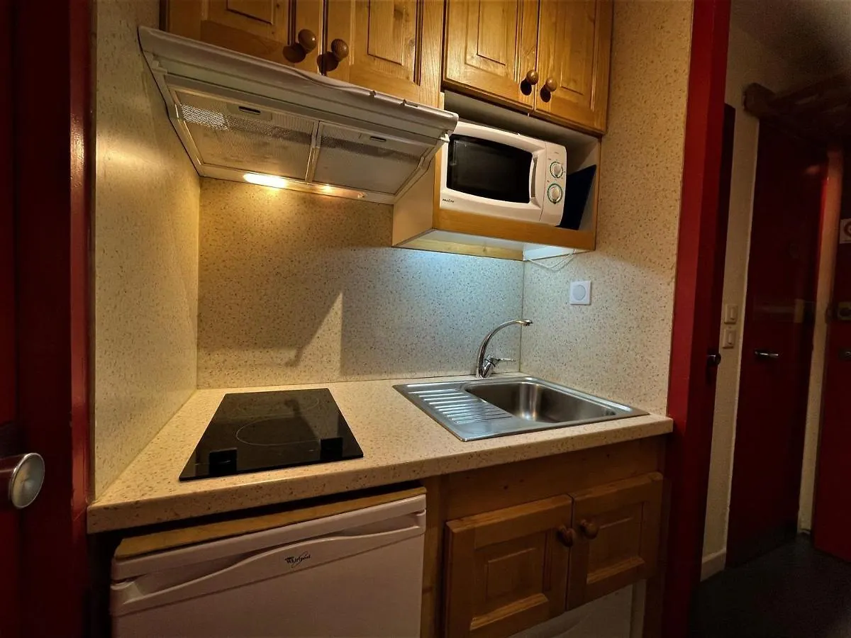 Apartament Studio Confortable Au Centre Des Menuires, Balcon, Ski Aux Pieds, 4 Pers, Proche Commerces Et Ecoles De Ski - Fr-1-452-176 Saint-Martin-de-Belleville